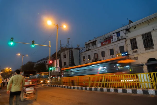 Delhi India Október 2018 Orange Bus Halad Egy Forgalmas Utcán — Stock Fotó