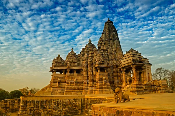 Hermosa Imagen Del Templo Kandariya Mahadeva Khajuraho Madhyapradesh India Con — Foto de Stock