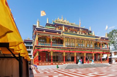Güzel ve renkli Rabangla Manastırı - Sikkim, Hindistan 'daki Ralong Manastırı