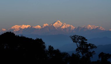 Sabah Kanchenjunga sıradağları, Sikkim.