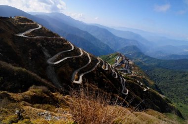 Eski İpek Yolu 'ndaki kıvrımlı yollar, Çin ve Hindistan arasındaki İpek ticaret yolu, Sikkim