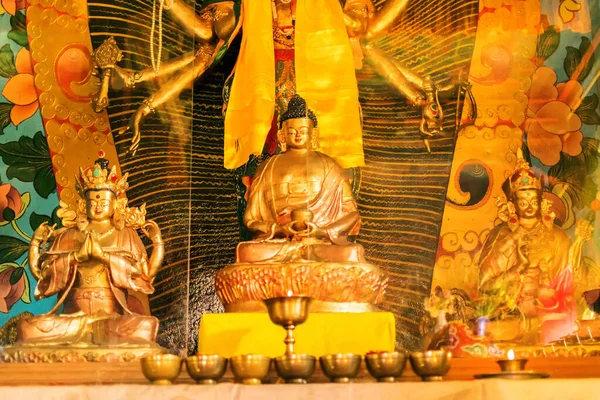 Goutama佛像 佛教宗教象征 Sikkim修道院 印度锡金 — 图库照片