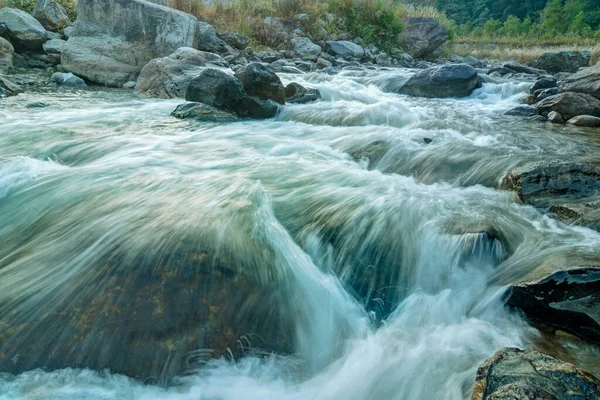 Hermosa Agua Del Río Reshi Que Fluye Través Piedras Rocas —  Fotos de Stock