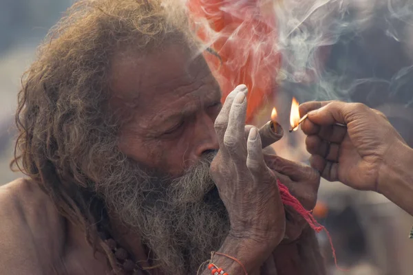 Babughat Kolkata West Bengal Índia 11Th January 2015 Hindu Sadhu — Fotografia de Stock