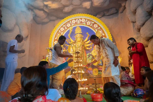 Kalkata Indie Října 2018 Kněz Rozsvítil 108 Lamp Během Svaté — Stock fotografie