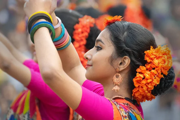 Kolkata Índia Março 2018 Lindas Meninas Bengalis Com Maquiagem Festiva — Fotografia de Stock