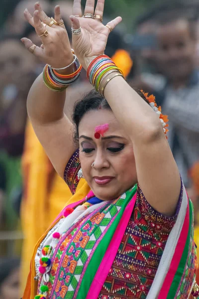Колката Индия Марта 2018 Года Выражение Танцовщицы Одетой Традиционные Индийские — стоковое фото