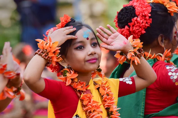 Kolkata India March 2015 Girl Child Dancers Performing Holi Spring — Stock Photo, Image