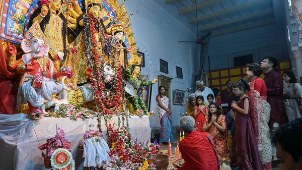 Kolkata Bengala Occidental India Octubre 2019 Pushpanjali Ofrecido Por Mujeres —  Fotos de Stock