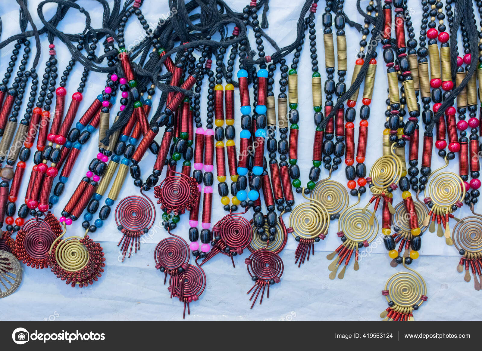 インドラダックアンティーク民芸品