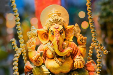 Kilden yapılmış renkli bebekler, Lord Ganesha, Kolkata 'daki El Sanatları Fuarı' nda sergilenen el sanatları, daha önce Kalküta, Batı Bengal, Hindistan. Asya 'nın en büyük el sanatları fuarıdır..