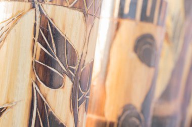 Kadife maskeler, bastondan yapılmış maskeler, Kolkata 'daki El Sanatları Fuarı sırasında sergilenen el sanatları - Asya' nın en büyük el sanatları fuarı..