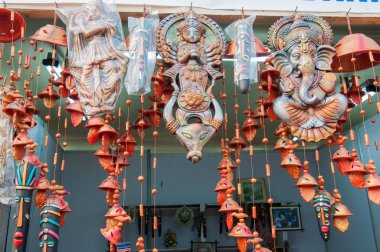 KOLKATA, Batı BENGAL, INDIA - 12 Ocak 2014: Kolkata 'daki El Sanatları Fuarı sırasında sergilenmekte - Asya' nın en büyük el sanatları fuarı.