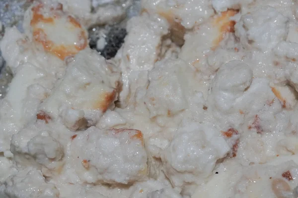 Potongan Paneer Putih Segar Piring Yang Disajikan Tutup Gambar — Stok Foto