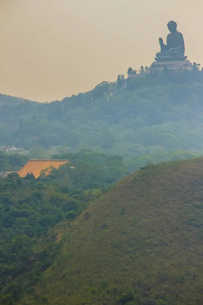 Télé Zoom Vue Statue Bouddha Géant Tian Tan Sur Sommet — Photo