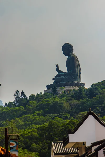 Tele Zoom Megtekintése Óriás Tian Tan Buddha Szobor Lin Kolostor — Stock Fotó