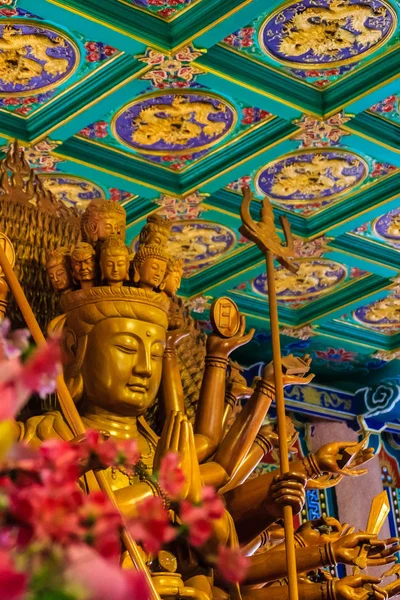 Vackra Bilder Guanyim Eller Guan Yin Kinesisk Gud Kinesiskt Tempel — Stockfoto