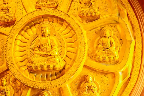 Όμορφες Γραμμές Του Golden Αγάλματα Του Βούδα Βούδα Σειρά Για — Φωτογραφία Αρχείου