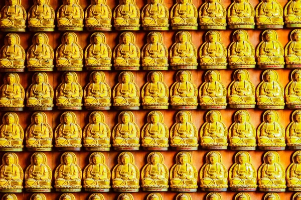 Hermosas Filas Estatuas Buda Oro Serie Buda Walat Wat Leng —  Fotos de Stock