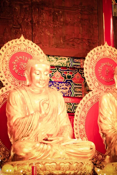 Une Des Trois Statues Bouddha Pour Prier Faire Mérite Pour — Photo