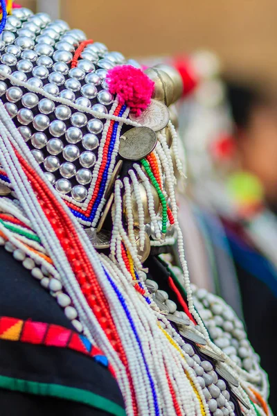 Vackra Traditionella Röda Kostymer Kläder Och Silvermynt Huvudbonad Hill Tribe — Stockfoto