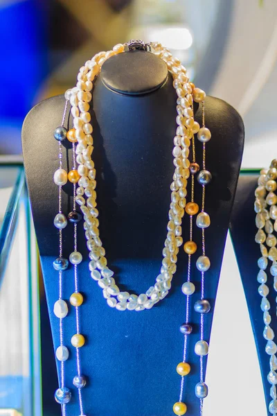 Beautiful Long Pearl Necklaces Displayed Jewelry Shop Poor Light Noise — Stock Photo, Image