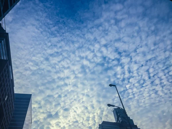 Superbes Nuages Mammatus Dessus Bangkok Thaïlande Avec Hauts Bâtiments Premier — Photo