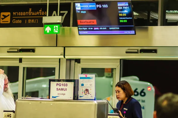 Bangkok Tajlandia Lutego 2017 Bangkok Airways Personelu Naziemnego Podczas Zaznaczony — Zdjęcie stockowe