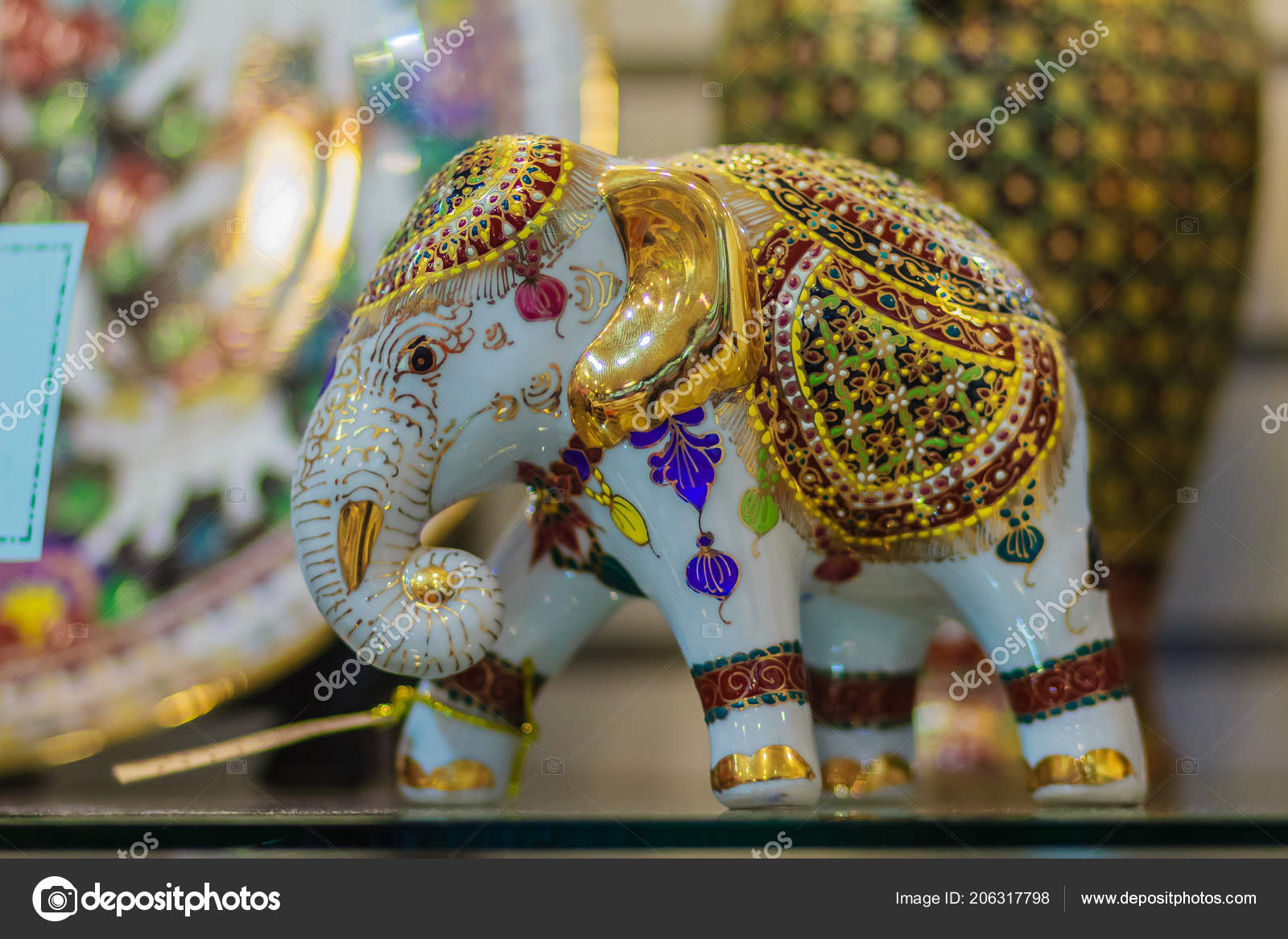 タイからプレミアムお土産のかわいい磁器セラミック象モデル