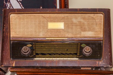 II. Dünya Savaşı dönemi beri eski vintage Fm Radyo alıcısı. 