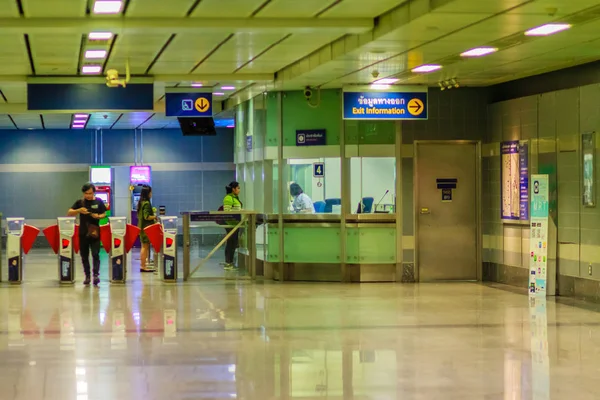 Bangkok Tajlandia Lutego 2017 Pasażer Kupił Bilet Dostęp Stacji Metra — Zdjęcie stockowe