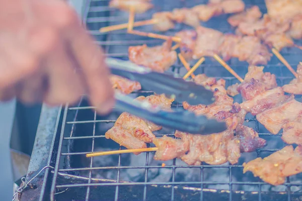 Steng Selgeren Som Griller Svinestek Røyken Thailandsk Biff Stekt Svinekjøtt – stockfoto