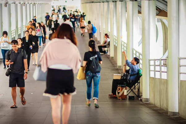 Bangkok Thajsko Února 2017 Slepý Zpěvák Zpívá Píseň Pro Žebrání — Stock fotografie