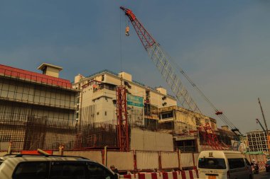 Bangkok, Tayland - 2 Mart 2017: Wangburapa Metro İstasyonu yapım aşamasında, bu proje Büyükşehir hızlı Transit Chaloem Ratchamongkhon satır, Mrt mavi çizgi işlemi altında temsil eder.