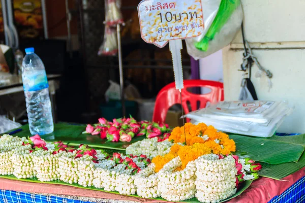 Bangkok Thailand Mars 2017 Blomsteraffär Som Säljer Mängd Blommor Blomstermarknaden — Stockfoto