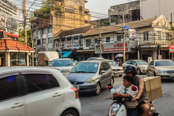 Bangkok Tailândia Março 2017 Vista Sinal Trânsito Vermelho Verde Tráfego — Fotografia de Stock