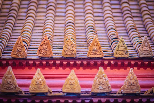 Hermoso Patrón Imagen Buda Extremo Las Tejas Templo Wat Benchamabophit —  Fotos de Stock