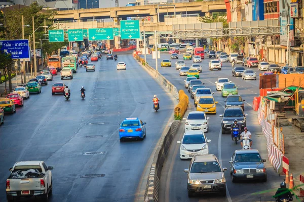 Bangkok Thailand März 2017 Verkehr Auf Dem Phahon Yothin Road — Stockfoto