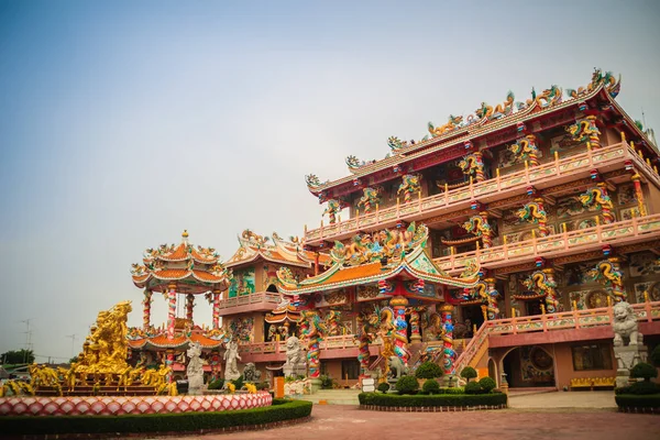 Beaux Bâtiments Architecturaux Wihan Thep Sathit Phra Kitti Chaloem Célèbre — Photo