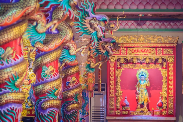 Dragões Coloridos Estátua Nezha Divindade Protetora Religião Popular Chinesa Templo — Fotografia de Stock