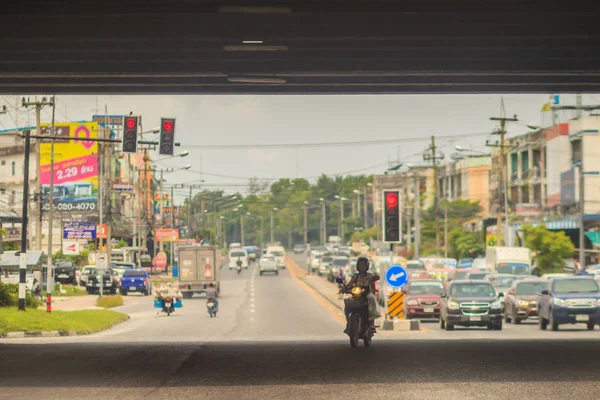 Chonburi Tailândia Maio 2017 Moto Oposta Está Virando Direita Enquanto — Fotografia de Stock