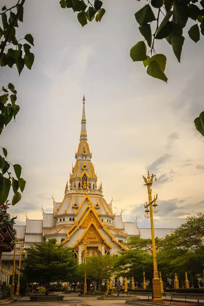 Schöne Goldene Pagode Wat Sothonwararam Einem Berühmten Öffentlichen Tempel Der — Stockfoto