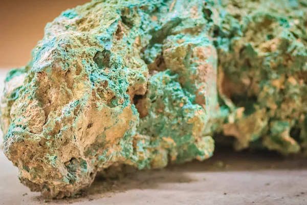 Ham numune malakit taş madencilik ve Sanayi taş ocağından taş çıkarma. Malakit bir bakır karbonat hidroksit, Cu2co3 formülü ile (Oh) 2 mineraldir.