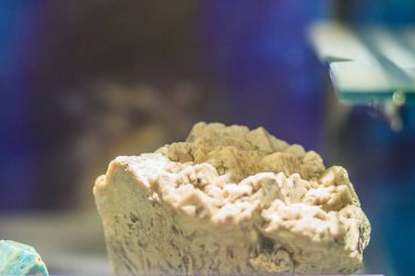 Microcline rock numune--dan madencilik ve Sanayi taş ocağından taş çıkarma. Microcline (Kalsi3o8) önemli volkanik kaya şekillendirme tectosilicate maden var. Potasyum açısından zengin alkali feldspat olduğunu. 