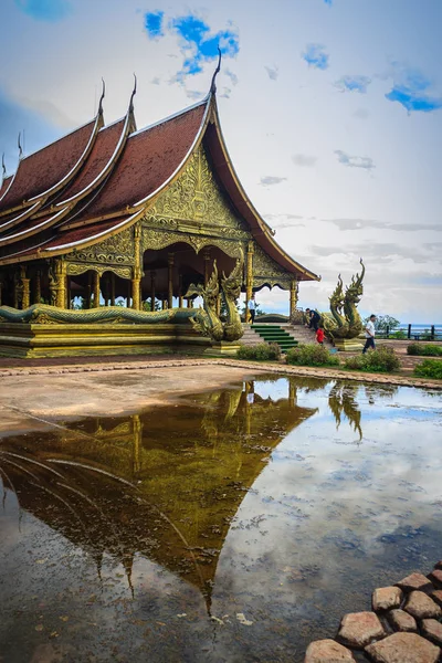 Bela Paisagem Arquitetura Wat Sirindhorn Wararam Phu Prao Templo Público — Fotografia de Stock