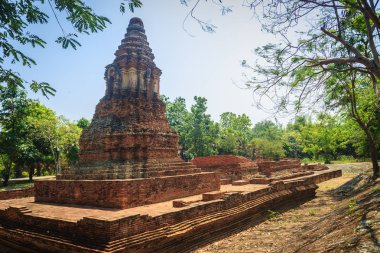 Wat Pu Pia (Tapınak, yaşlı adam Pia), Wiang Kum Kam, bir tarihi yerleşim ve sit alanı harap tapınaklardan Kral Mangrai tarafından büyük 13 yüzyıldan bu yana, Chiang Mai yerleşik..
