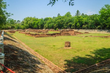 Wat Nan Chang Tapınak, Wiang Kum Kam, bir tarihi yerleşim ve sit alanı harap tapınaklardan Kral Mangrai tarafından inşa büyük 16 yüzyıldan bu yana, Chiang Mai, Tayland.