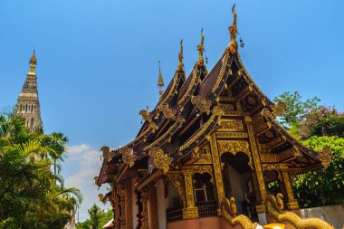 Güzel Wat Chedi Liam (kare Pagoda Tapınağı), Chiang Mai, Tayland at ikamet rahipler ile bir çalışma tapınak kalır Wiang Kum Kam arkeolojik alanda sadece antik tapınak.