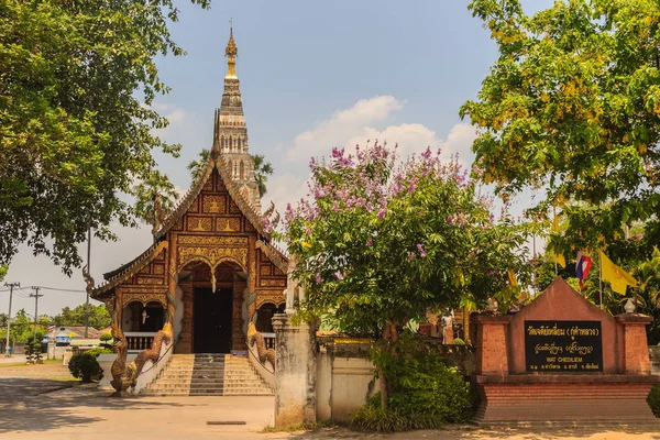 Wat Chedi Liam Templo Pagoda Cuadrada Único Templo Antiguo Área —  Fotos de Stock