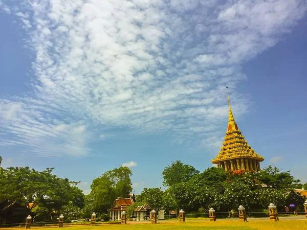 Mondop Wat Phra Phutthabat Pagoda Temple Buddha Footprint Blue Sky — Stock Photo, Image